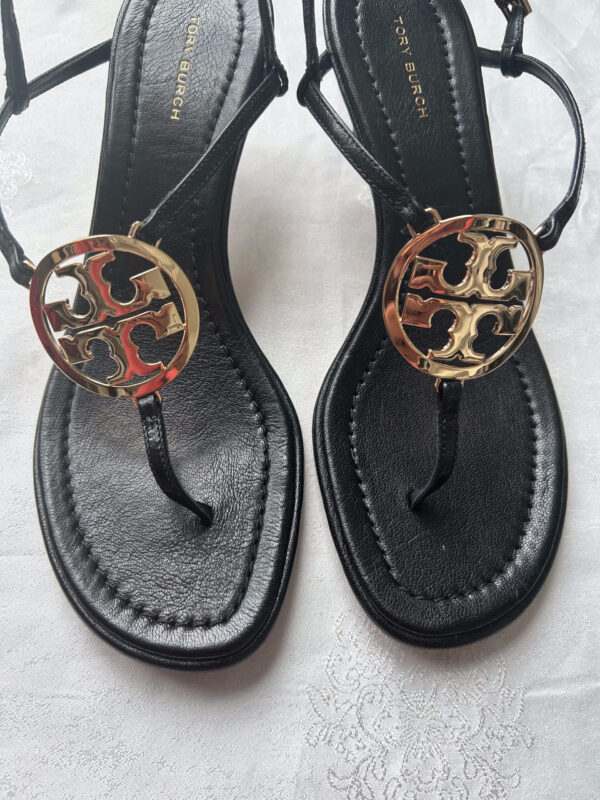 13 TB(4) Tory Burch Capri Miller Low Heel 60mm