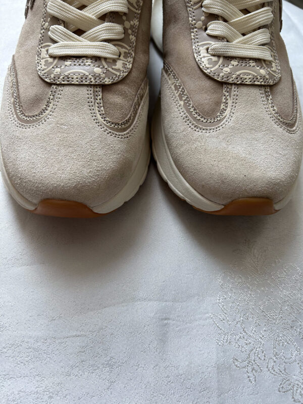 29 TB Tory Burch Monogram Good Luck Trainer Sneakers