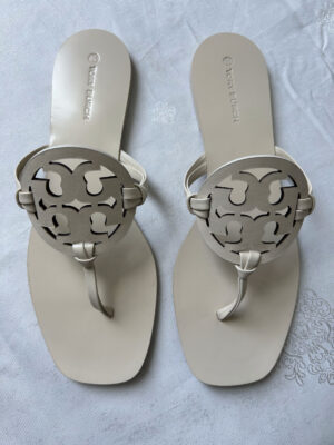 34 TB(4) Tory Burch Miller Square Toe