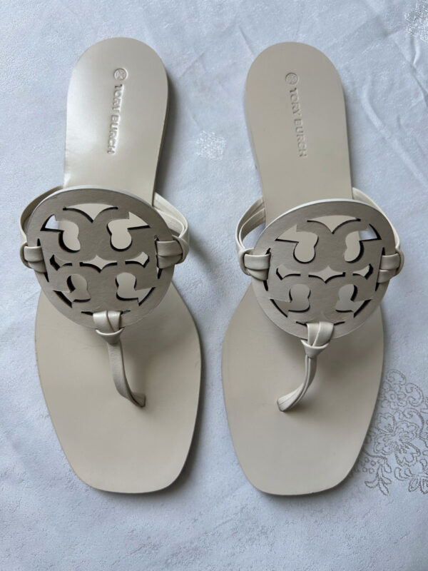 34 TB(4) Tory Burch Miller Square Toe