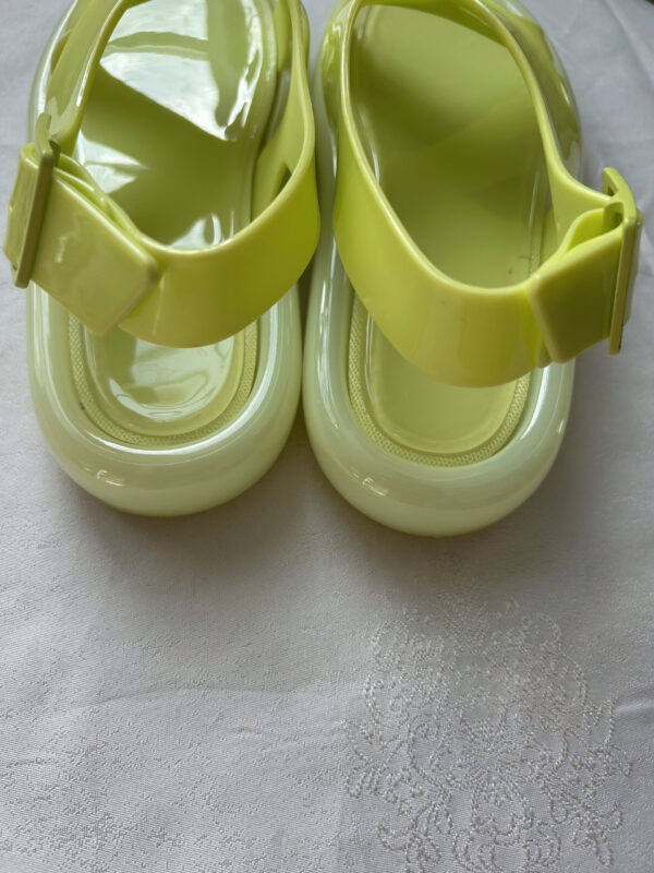 45 TB(1) Tory Burch Jelly Sandals