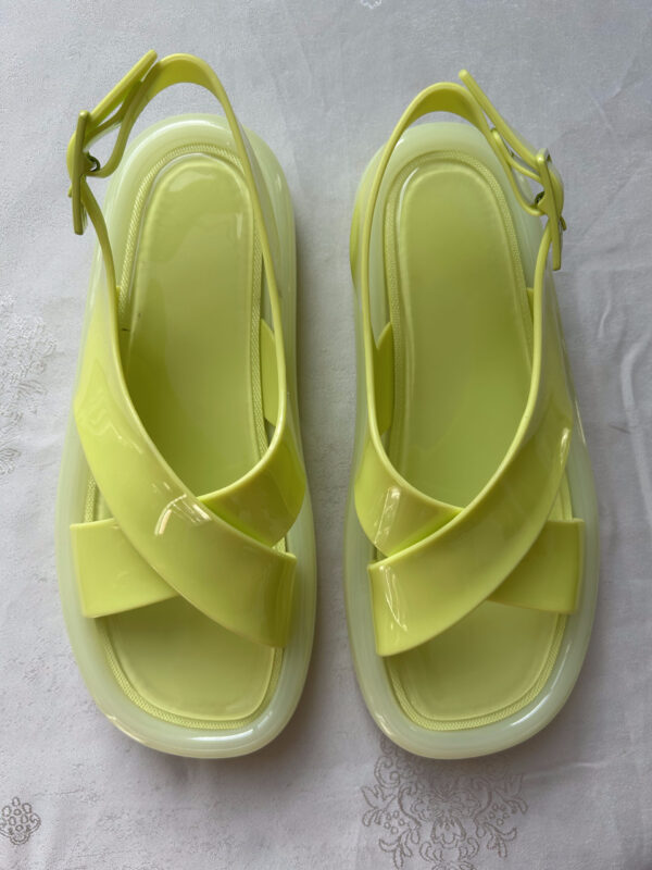 45 TB(2) Tory Burch Jelly Sandals
