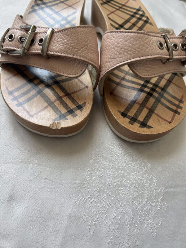 Burberry Wood & Leather