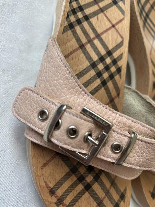 Burberry Wood & Leather