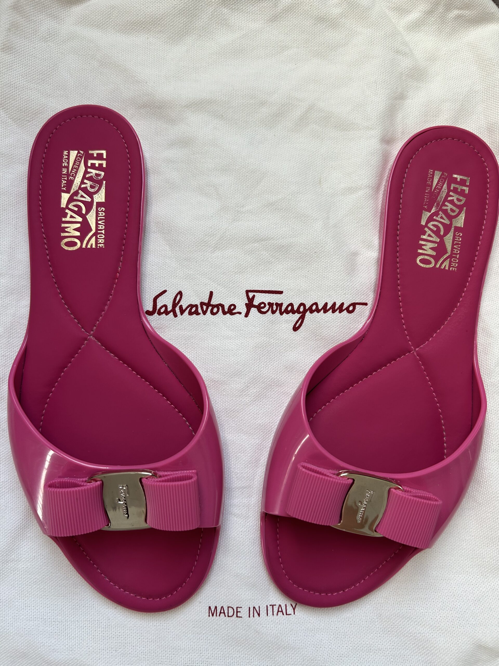 Salvatore Ferragamo Jelly & Bow Slude Sandals
